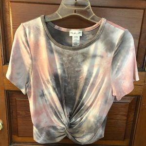 Cropped tee - never worn
